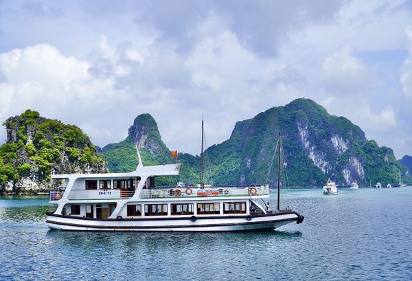 Wego 하롱 크루츠 당일 투어 (가이드-입장권-부페 중식-리무진 포함) TOUR DU THUYỀN HẠ LONG TRONG NGÀY Wego (Bao gồm HDV- ăn trưa- vé- Xe khứ hồi) - Ảnh 3